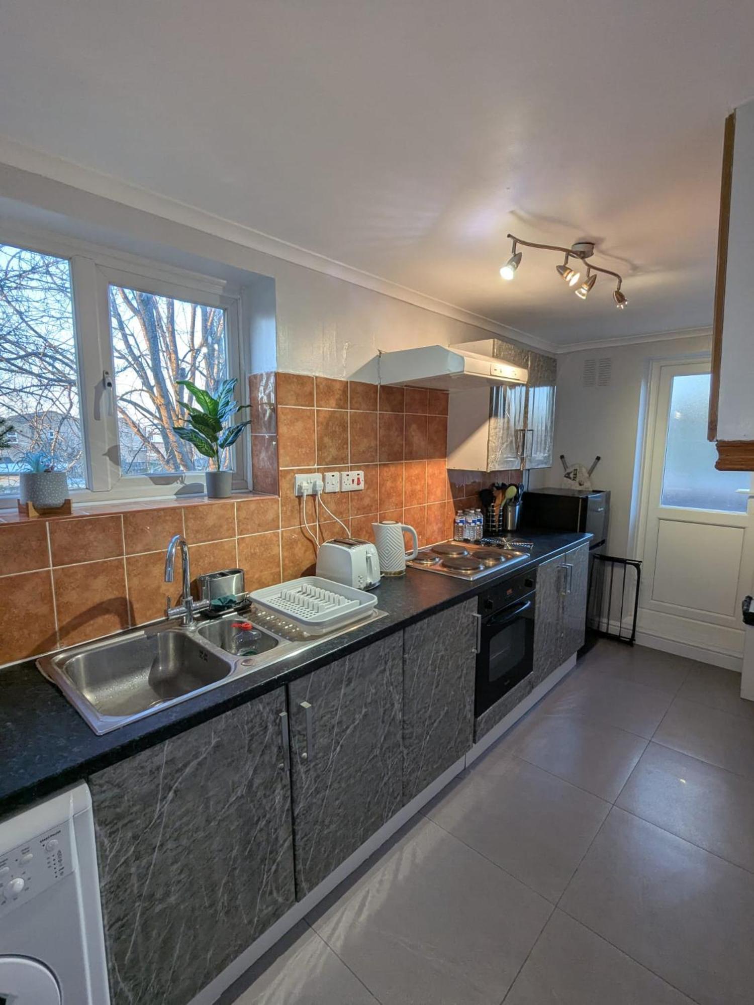 A&A Apartment Basildon Nevendon Eksteriør bilde